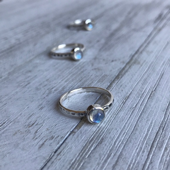 Boutique Jewelry - LAST ONE Moonstone & Sterling Silver Ring NEW